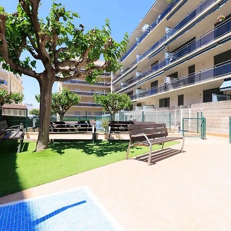 Apartment Bau